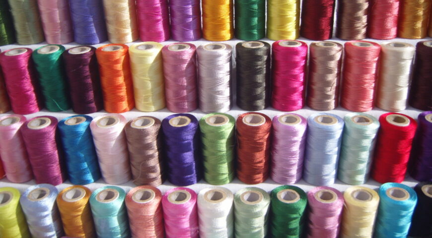 How to choose sewing thread